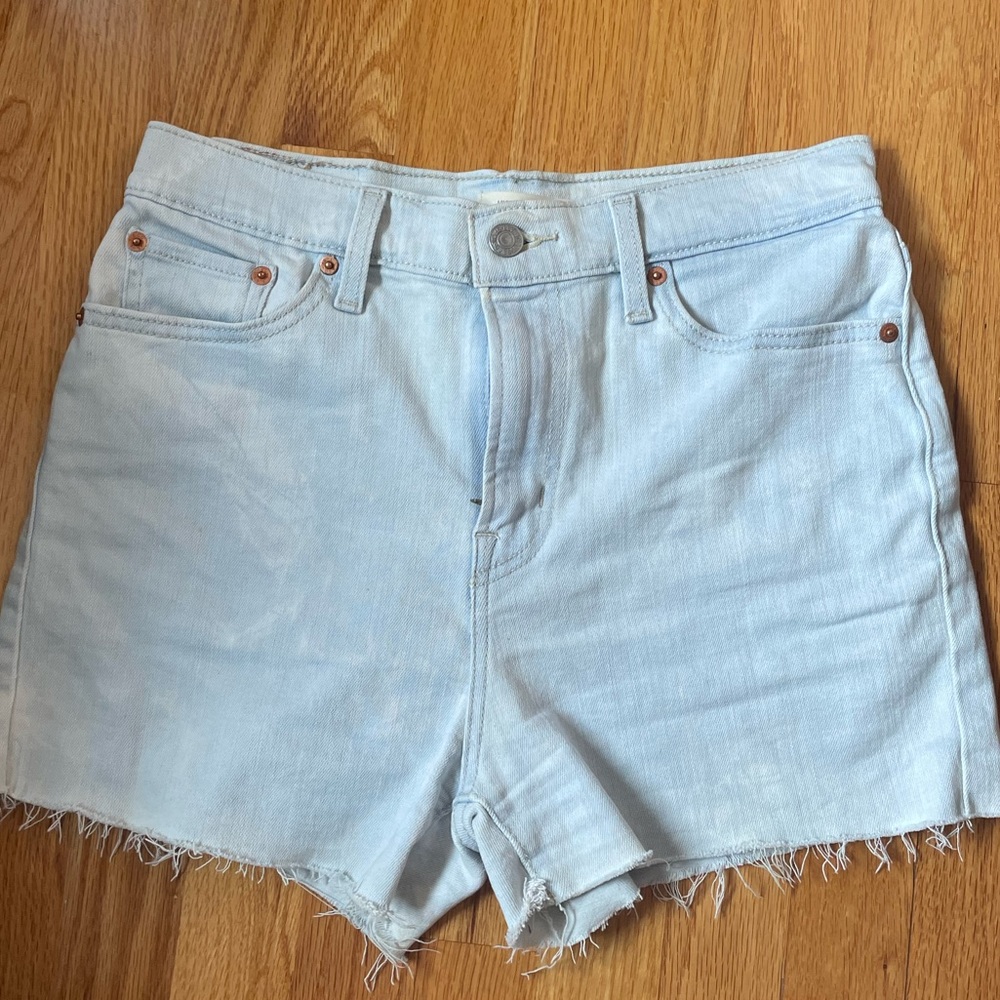 Levi’s high rise denim shorts